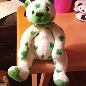 Vintage 2001 Ty beanie baby clover